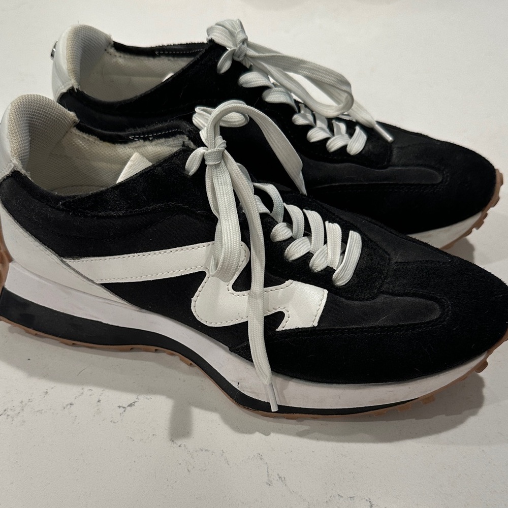 Steve Madden Black and White Sneakers